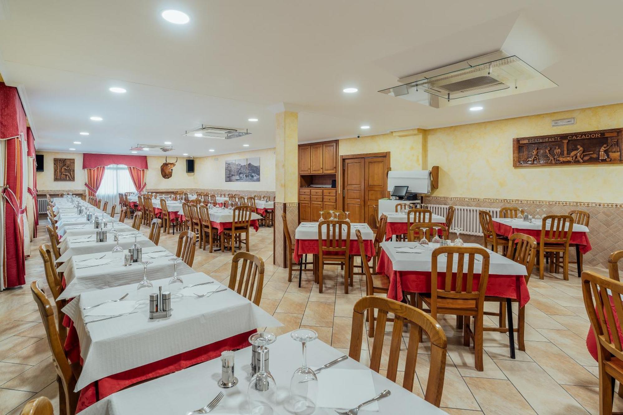 Hotel Restaurante Cazador Pereiro 외부 사진